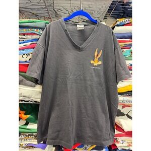 Vintage 1995 Wile E Coyote Signal Sports V-Neck T-Shirt XL Black Looney Tunes